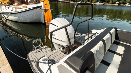 Катер Finnmaster Husky R8 S